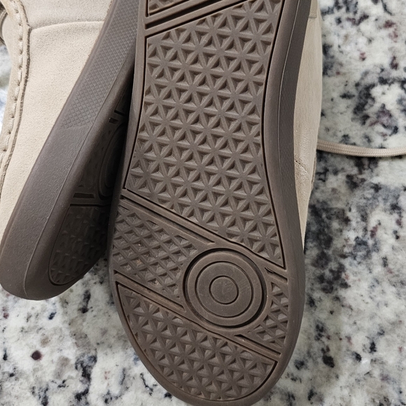 .SR BReNNON - Picture 4 of 7